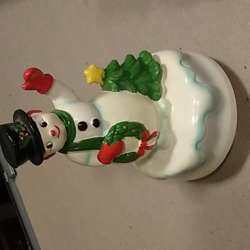 Snowman Musical Figurine